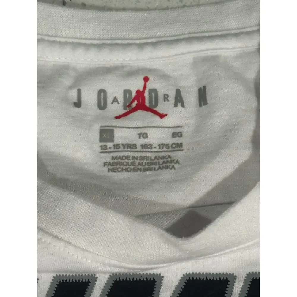 Nike Air Jordan Boys Short Sleeve T-shirts; Size XL